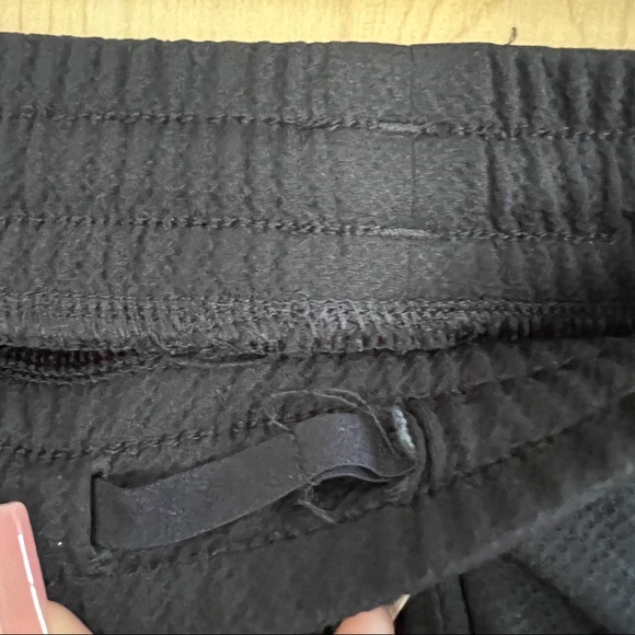 Adidas shorts size small - Picture 6 of 7